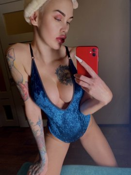 JalouseJenn aus Luik,Belgien